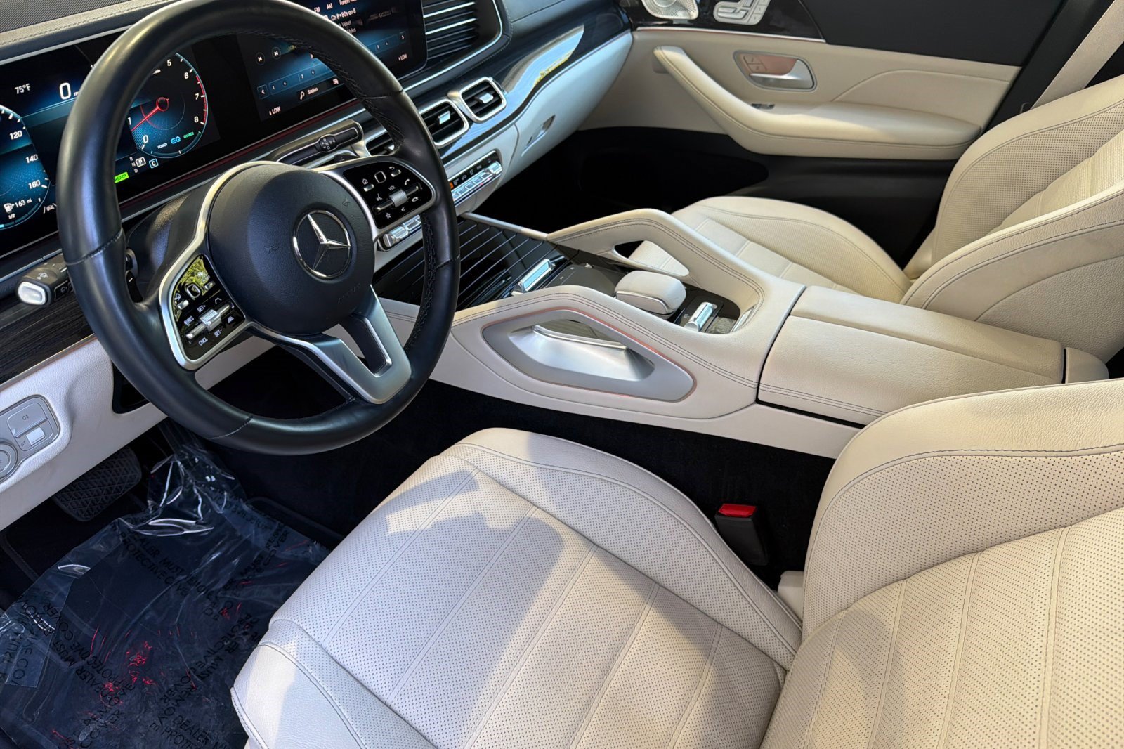 Used 2023 Mercedes-Benz GLS 450 4MATIC image 11