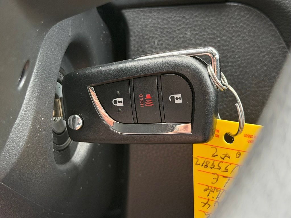 Used 2025 Toyota RAV4 LE AWD/4WD image 18