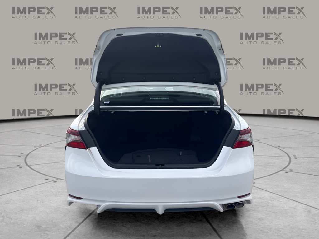 Used 2021 Toyota Camry SE FWD image 25