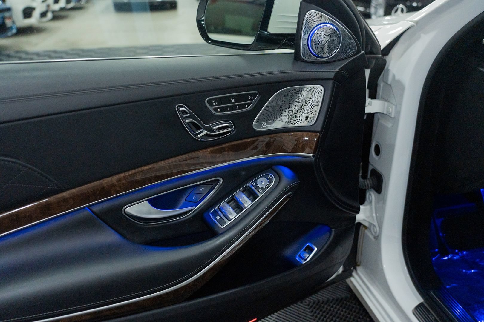 Used 2016 Mercedes-Benz Maybach S 600 image 19