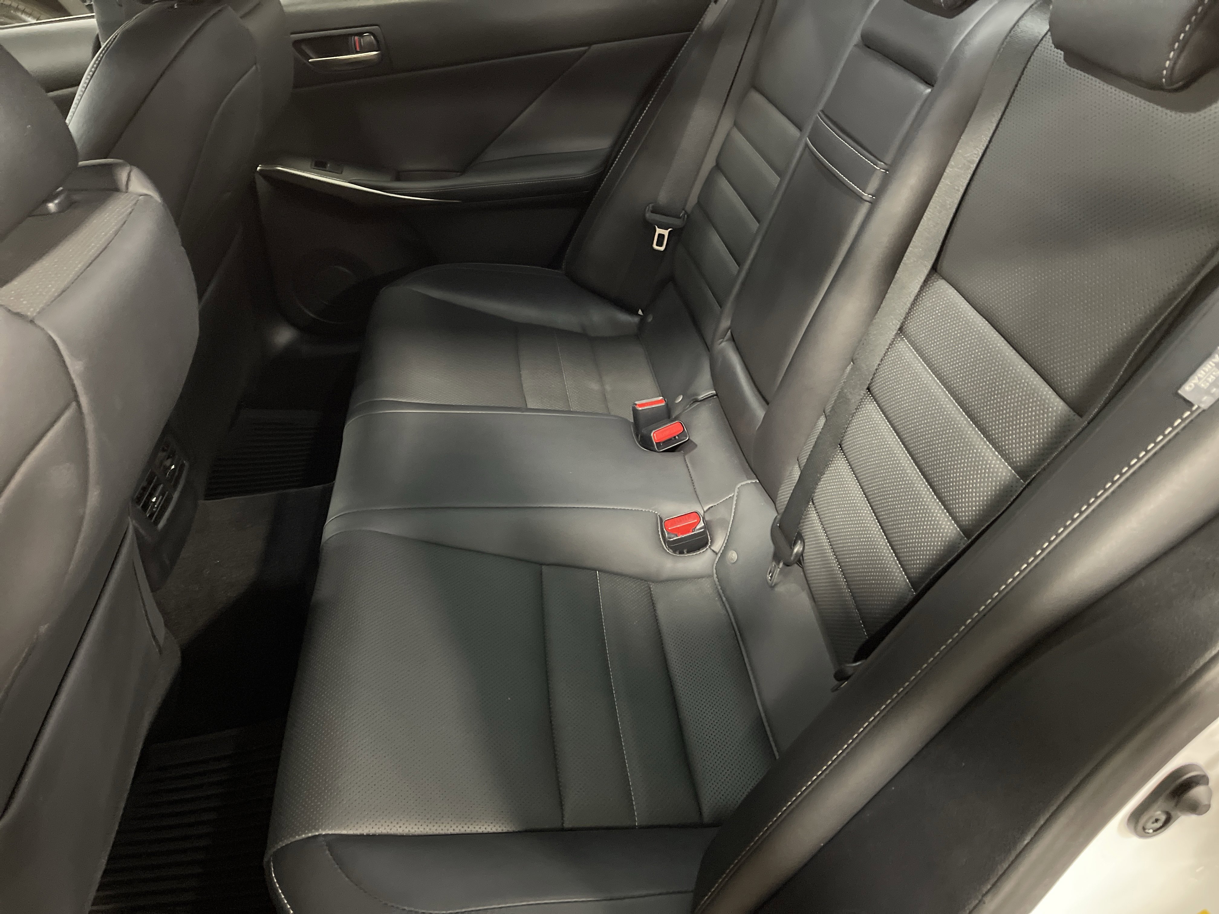 Used 2018 Lexus IS 300 F Sport image 11