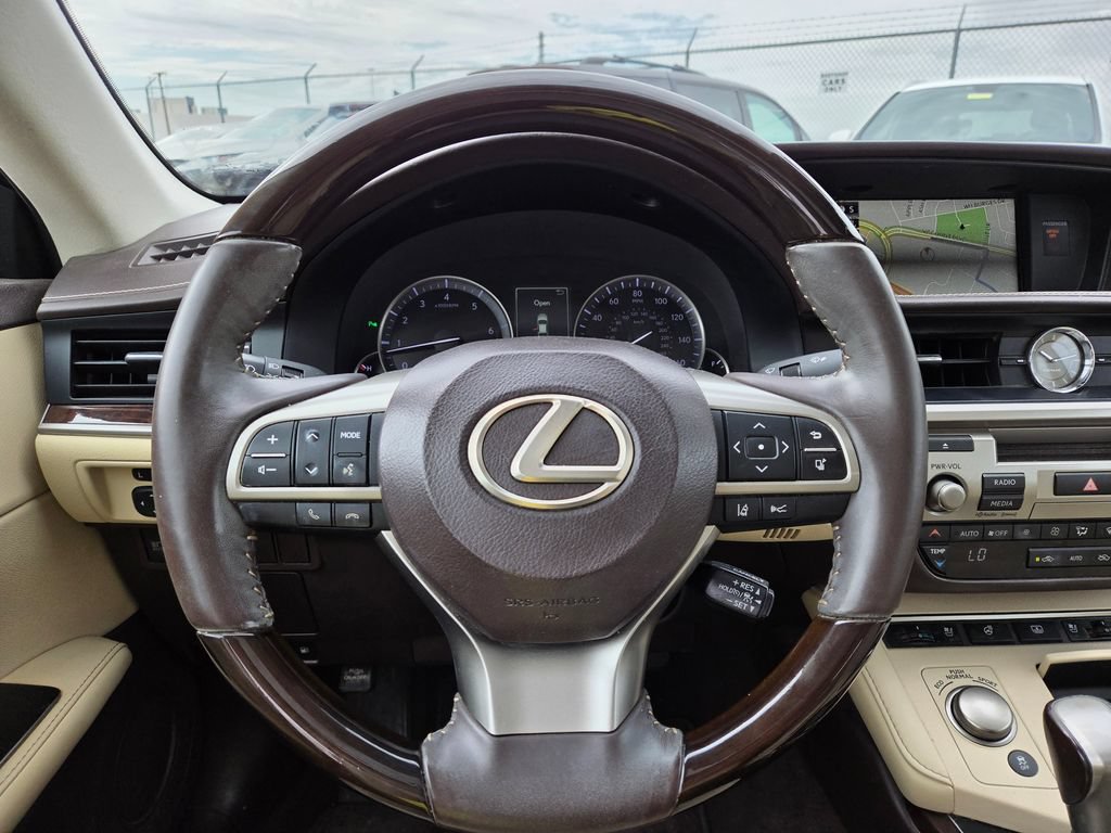 Used 2017 Lexus ES 350 w/ Luxury Package FWD image 14