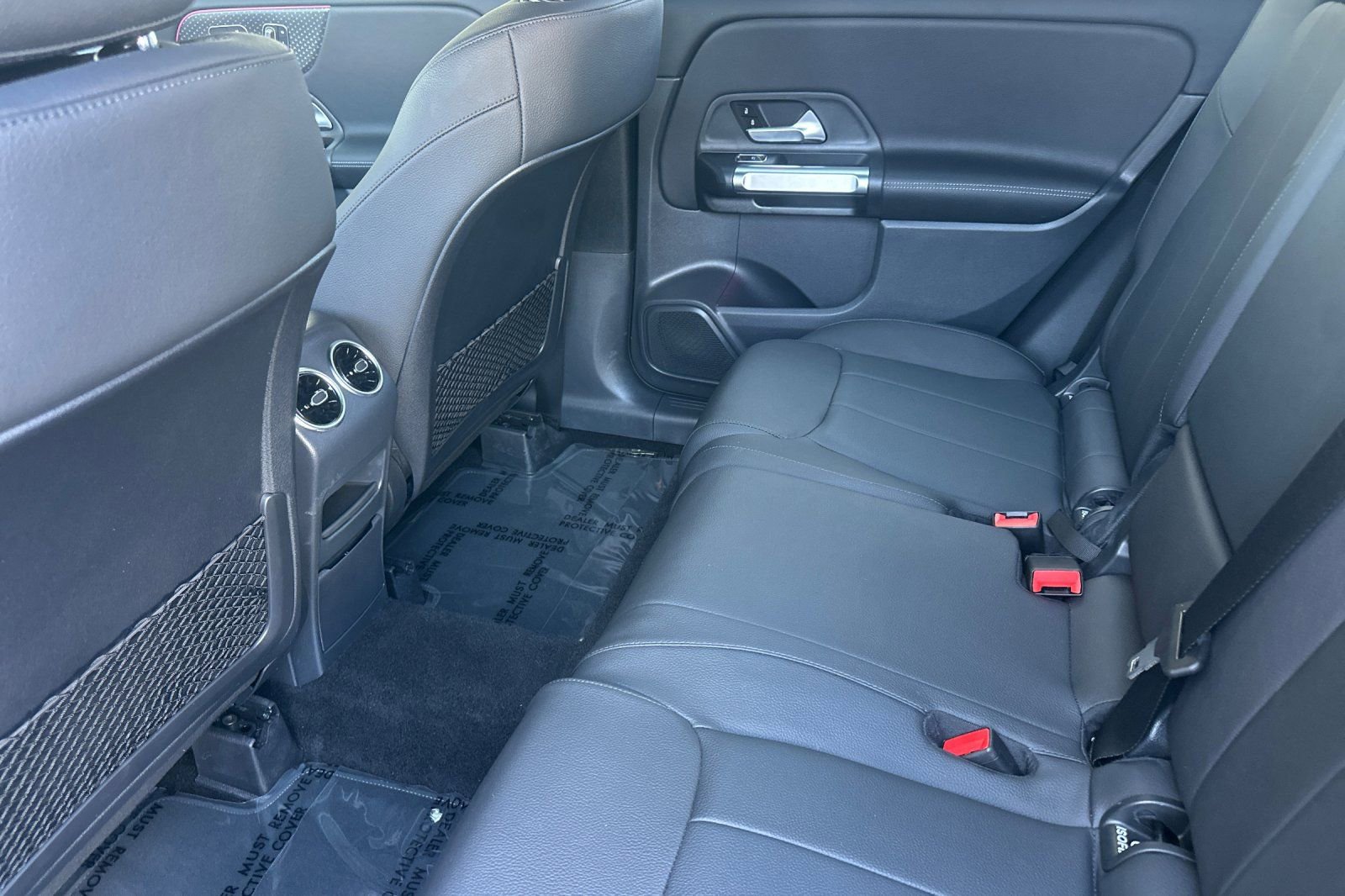 Certified 2024 Mercedes-Benz GLB 250 image 12