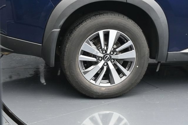 Used 2023 Nissan Pathfinder SL FWD image 12