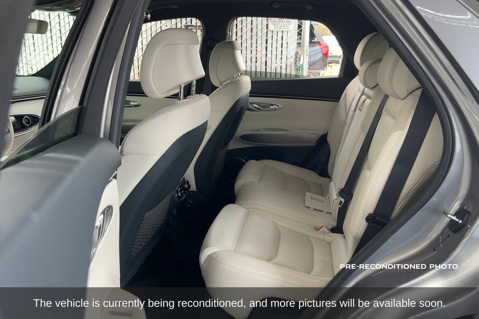 Used 2025 Genesis Electrified GV70 AWD/4WD image 12