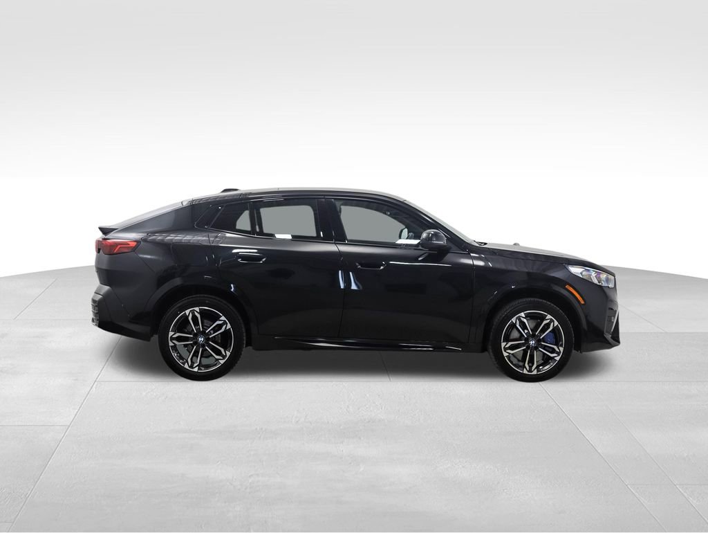 Used 2026 BMW X2 xDrive28i image 6