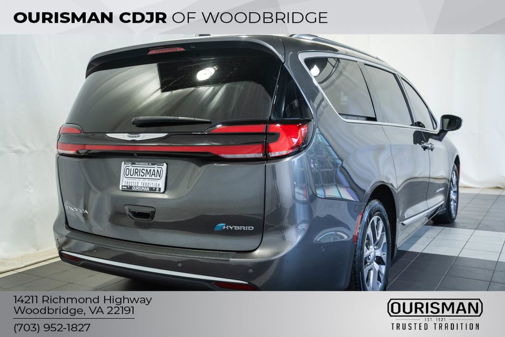 Used 2022 Chrysler Pacifica Pinnacle FWD image 5