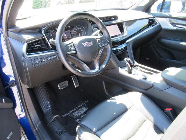 Certified 2024 Cadillac XT6 Sport w/ Platinum Package image 17