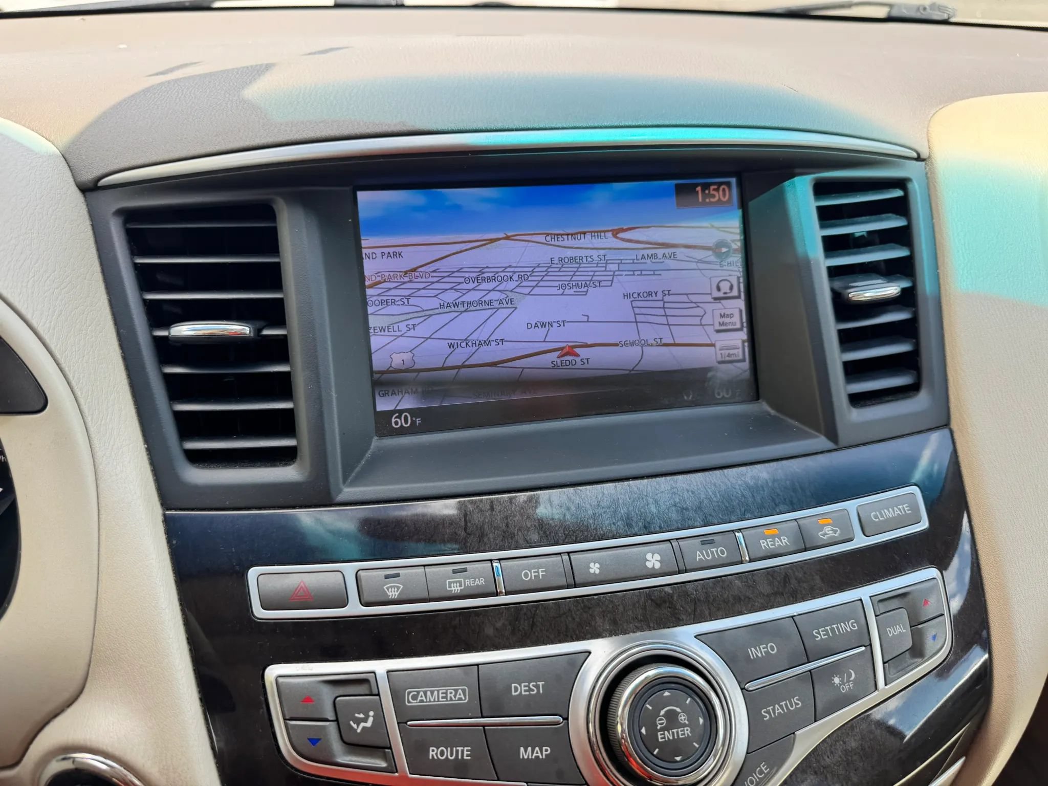 Used 2013 INFINITI JX35 AWD w/ Premium Pkg image 29