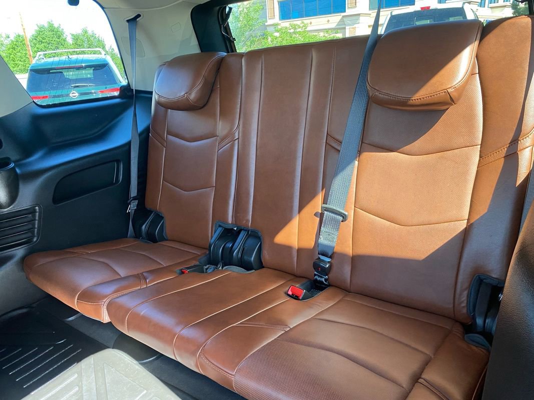 Used 2019 Cadillac Escalade Premium Luxury AWD/4WD image 40