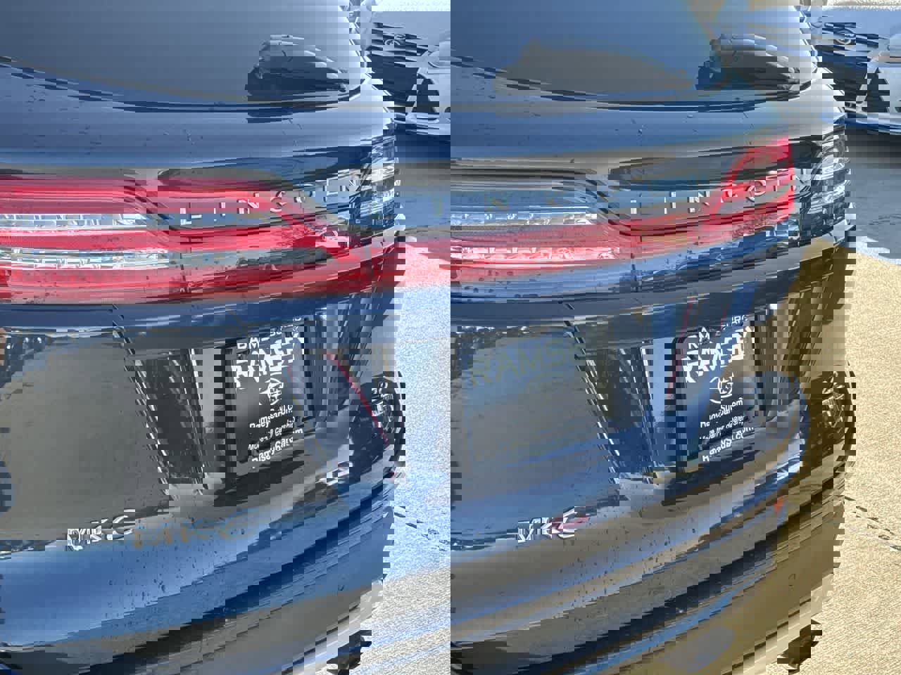 Used 2015 Lincoln MKC FWD w/ Equipment Group 101A Select image 10