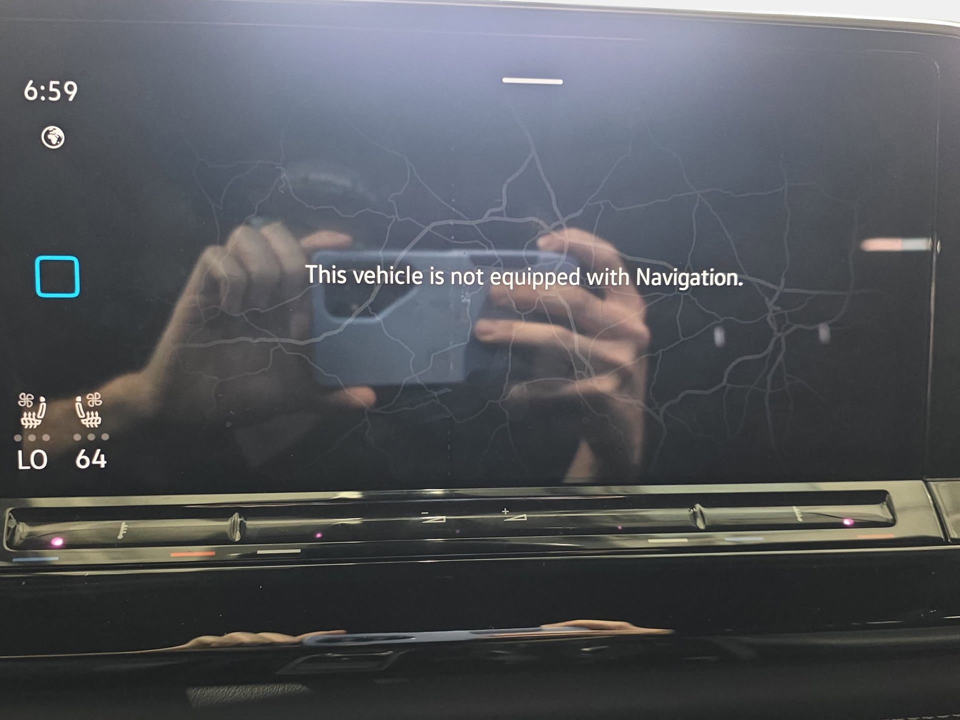 Used 2025 Volkswagen Atlas Cross Sport SE image 22