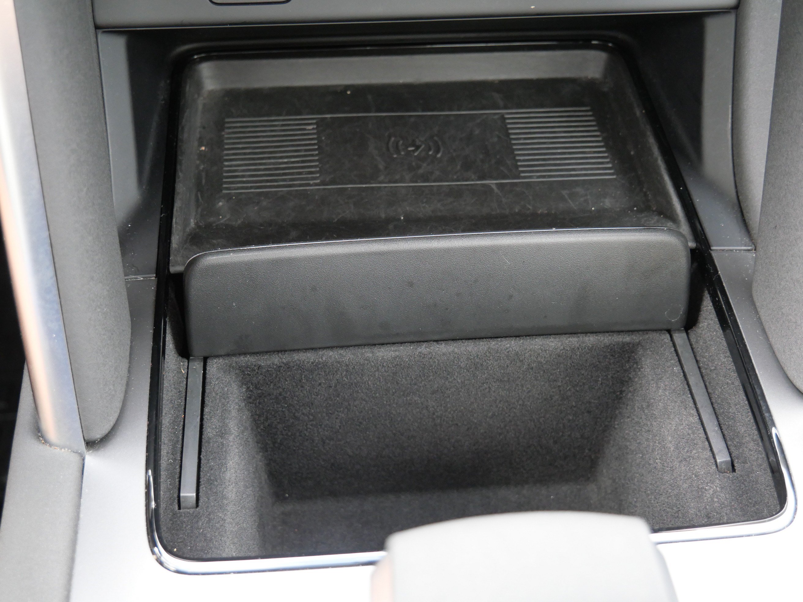 Certified 2025 Land Rover Discovery Sport S AWD/4WD image 23