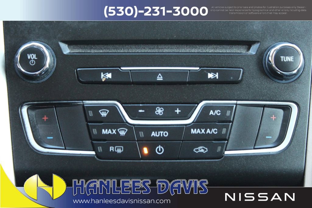 Used 2018 Ford Fusion SE w/ Fusion SE Technology Package image 24