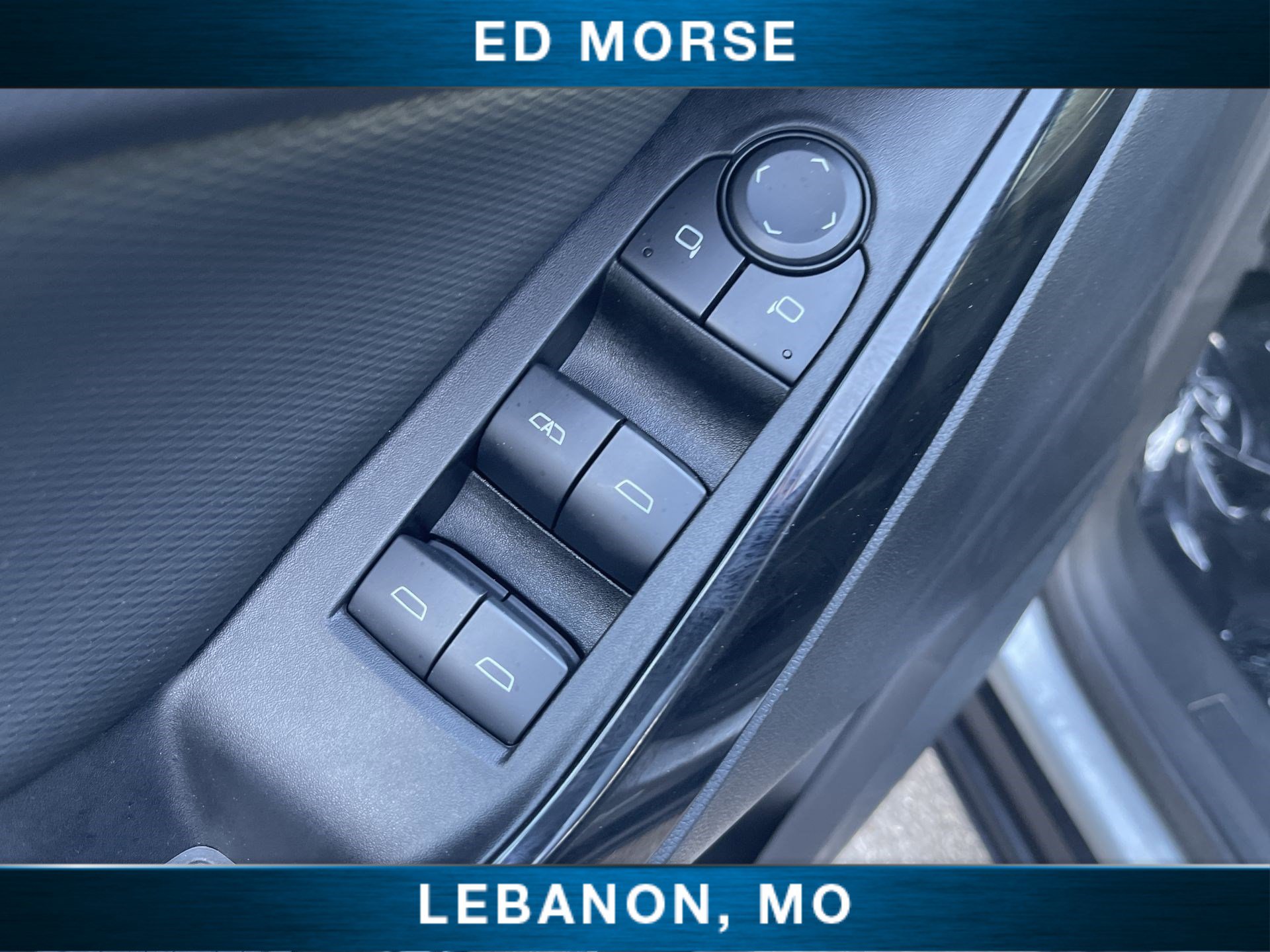 Used 2025 Chevrolet Equinox LT AWD/4WD image 23
