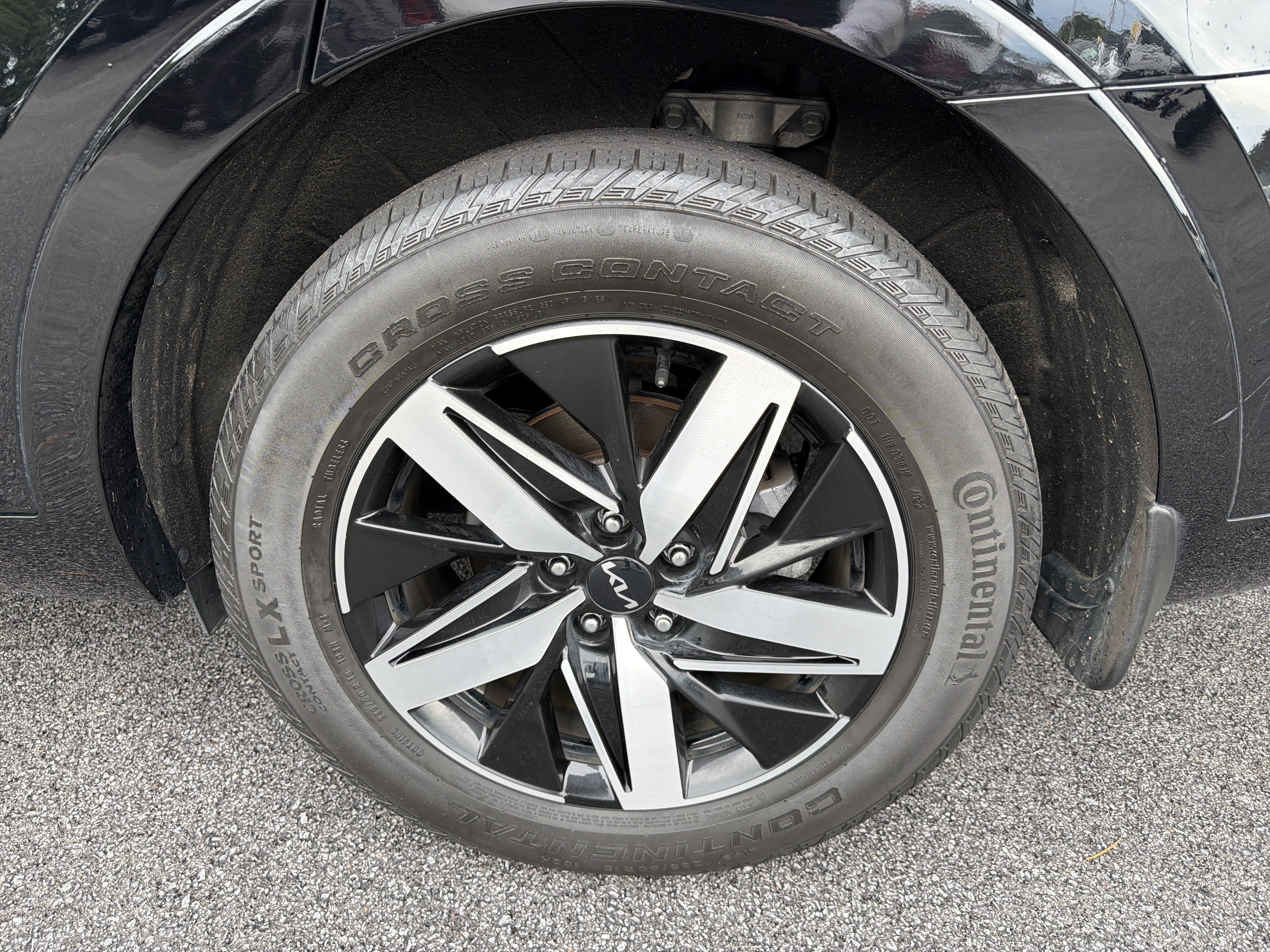 Used 2023 Kia Sorento S w/ Panoramic Sunroof Package FWD image 10