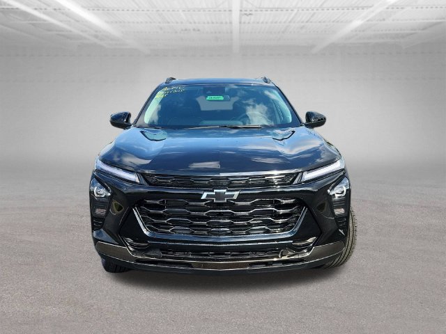 New 2026 Chevrolet Trax ACTIV w/ Sunroof Package FWD image 2