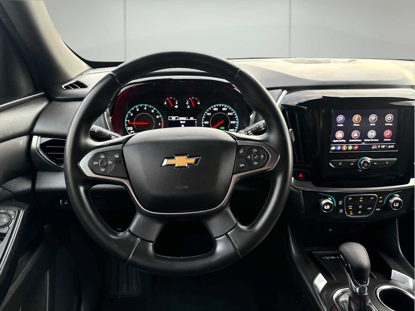 Used 2023 Chevrolet Traverse LT FWD image 24