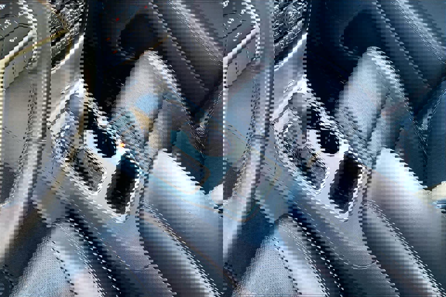 Used 2019 Jeep Grand Cherokee Overland image 16