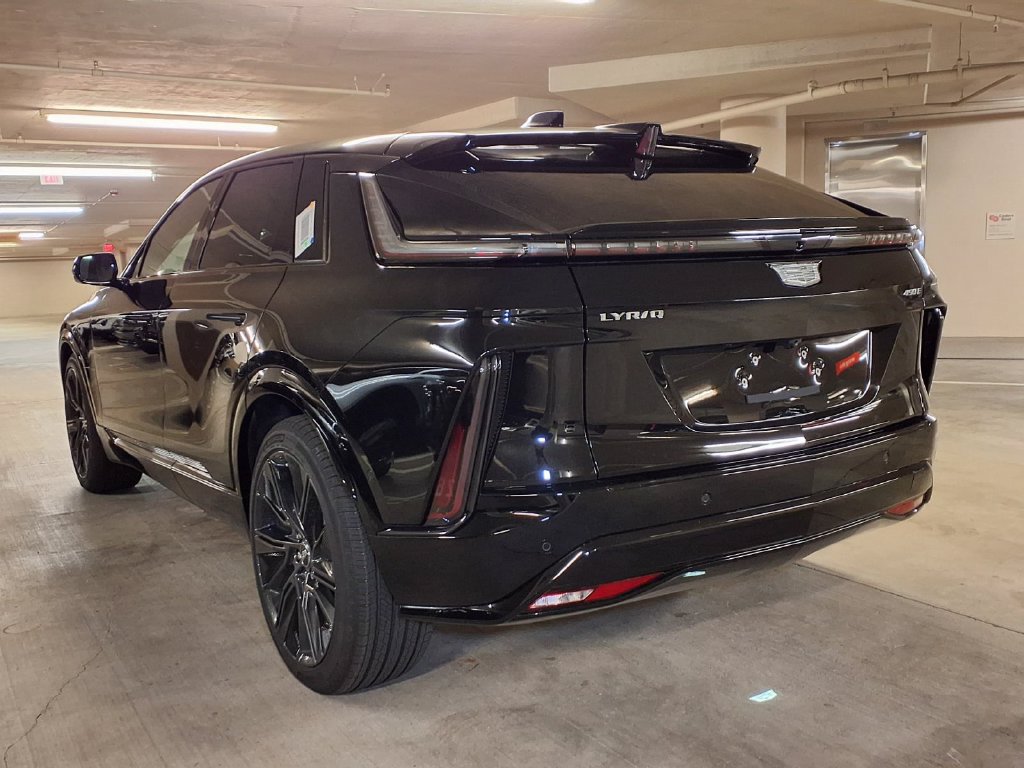 New 2026 Cadillac Lyriq Signature Sport w/ Nappa Leather Package RWD image 10