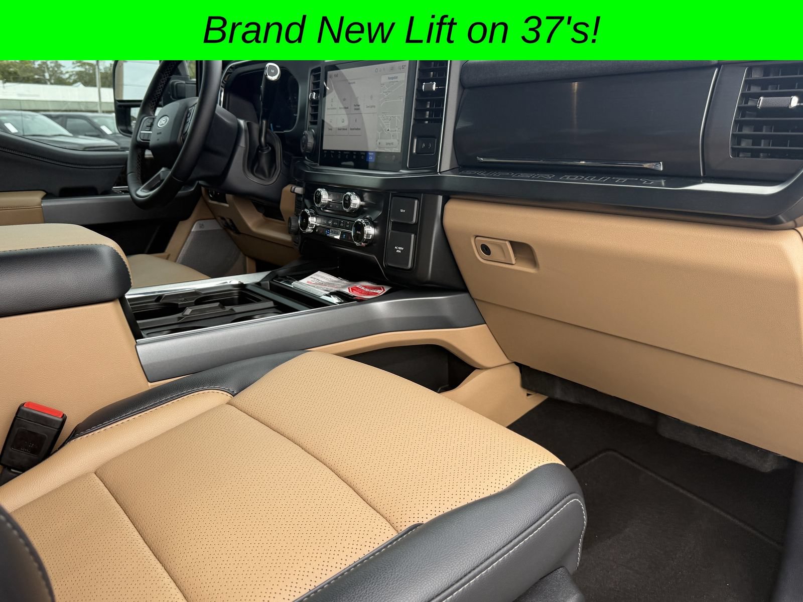 Used 2025 Ford F350 Lariat w/ Lariat Ultimate Package AWD/4WD image 14