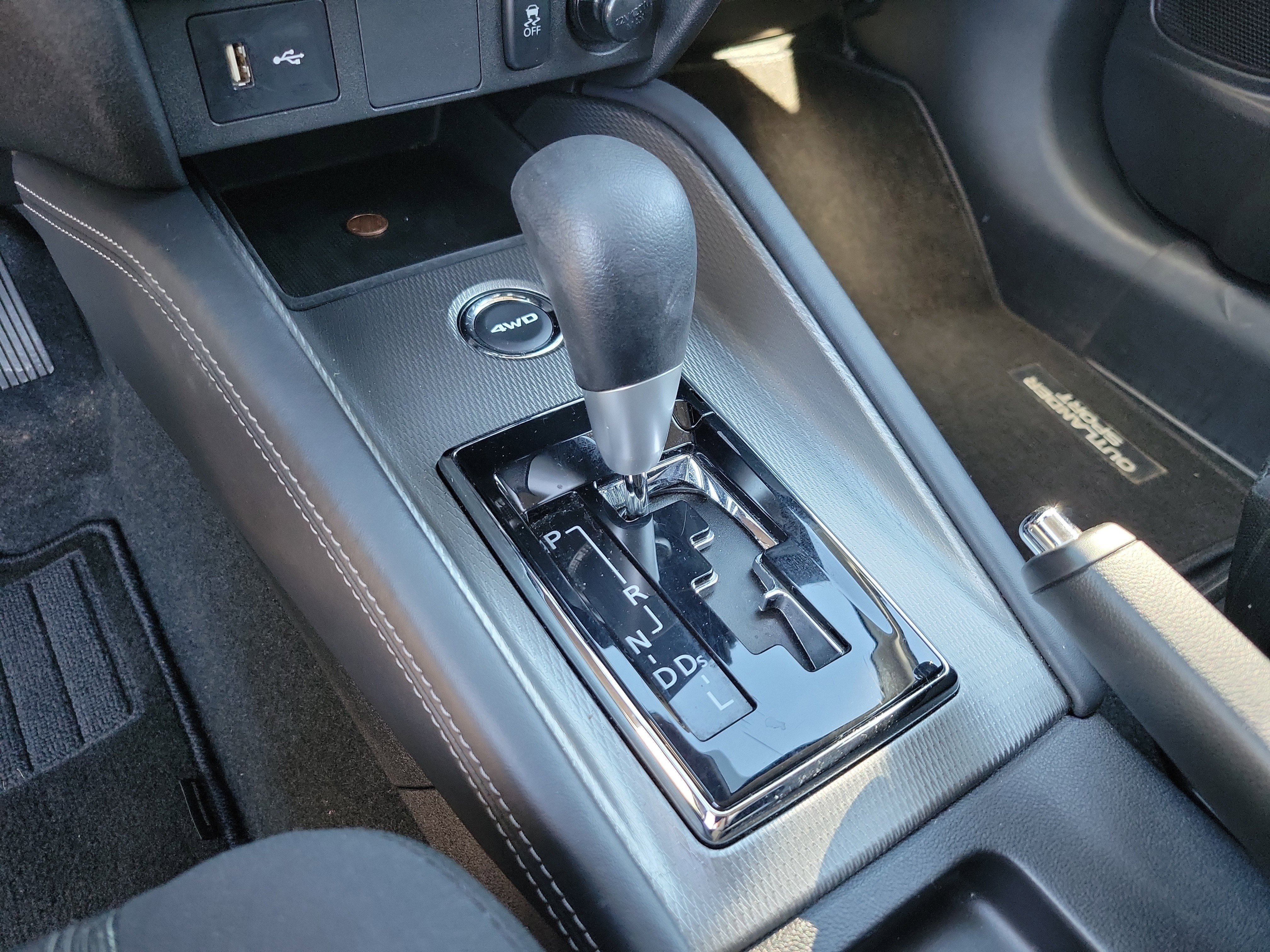 Used 2025 Mitsubishi Outlander Sport SE image 12