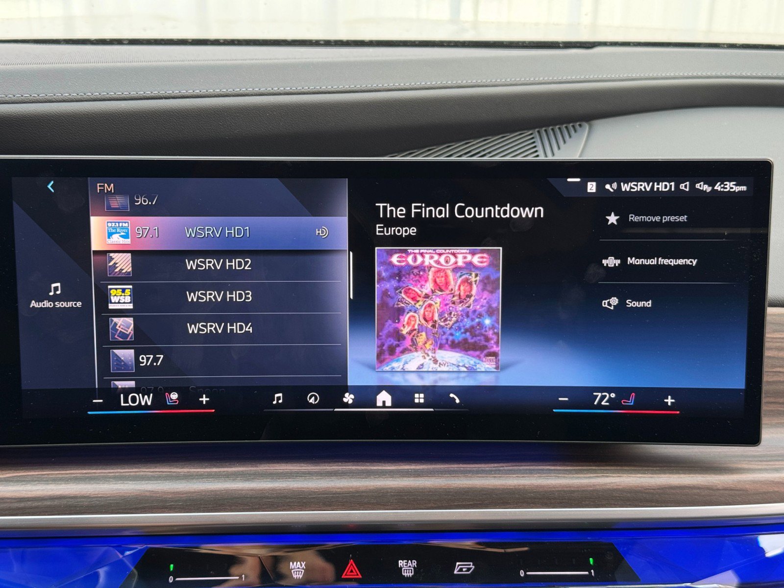 Used 2023 BMW i7 xDrive60 image 28