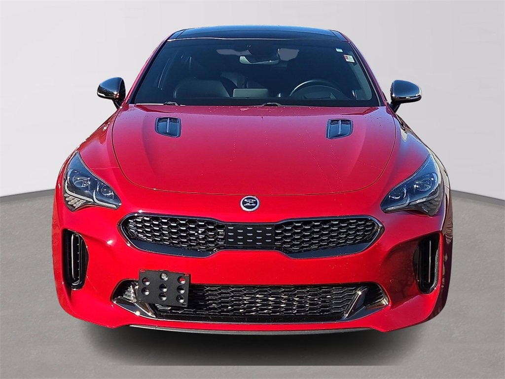 Used 2018 Kia Stinger GT2 image 2