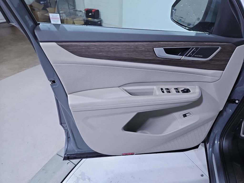 New 2026 Volkswagen Atlas SEL Premium R-Line image 10