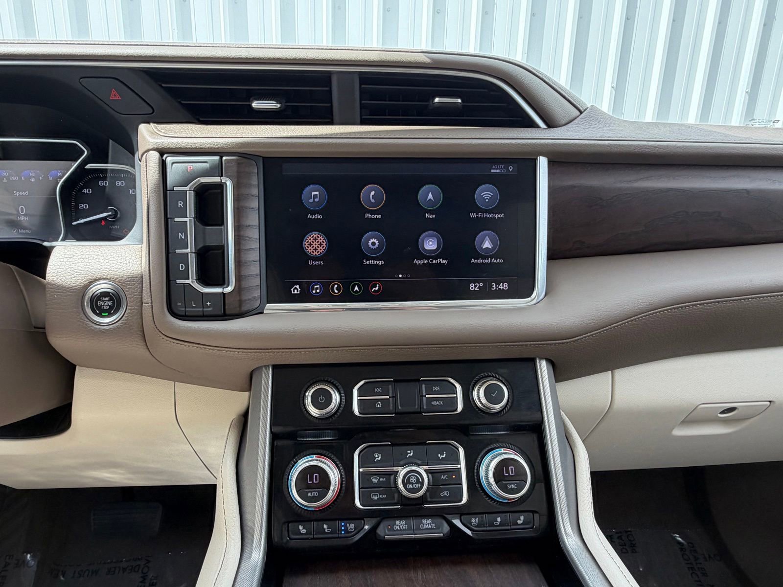Used 2021 GMC Yukon Denali AWD/4WD image 14