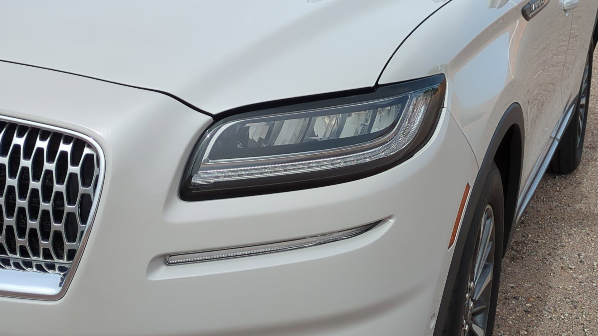 Used 2022 Lincoln Nautilus Reserve FWD image 9