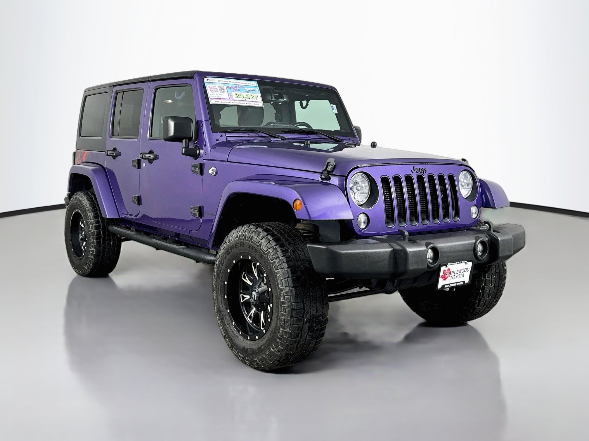 Used 2016 Jeep Wrangler Unlimited Sahara AWD/4WD image 1
