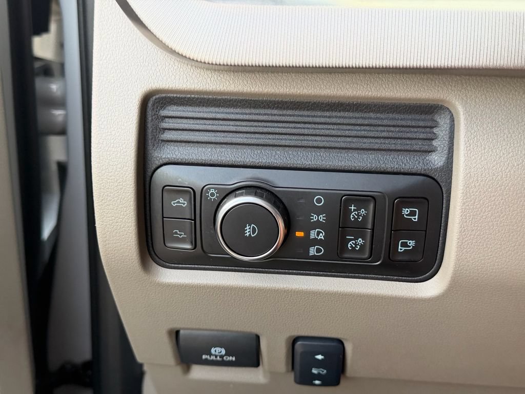 Certified 2026 Ford F450 Platinum w/ Platinum Plus Package AWD/4WD image 27