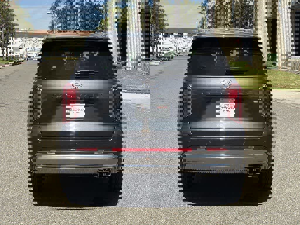 Used 2024 Hyundai Palisade Calligraphy image 5