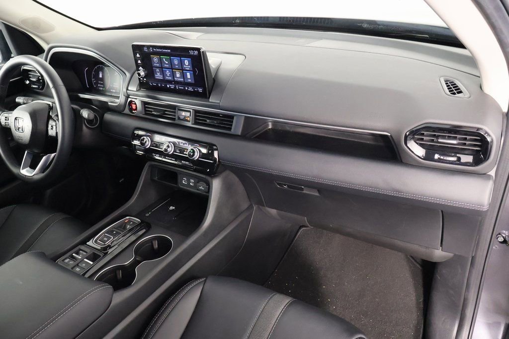 Used 2025 Honda Pilot EX-L image 6