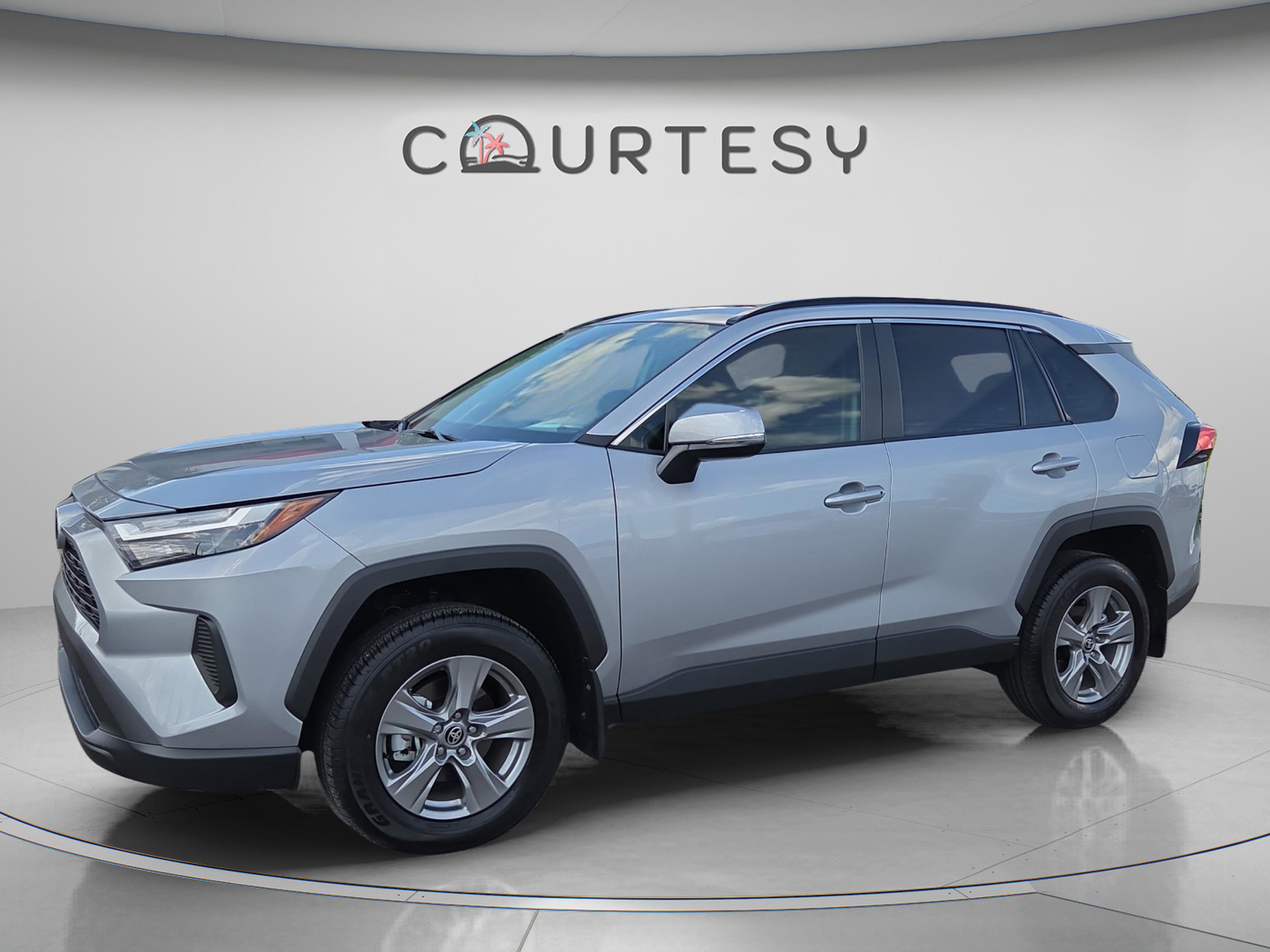 Certified 2025 Toyota RAV4 XLE w/ Convenience Package FWD image 1