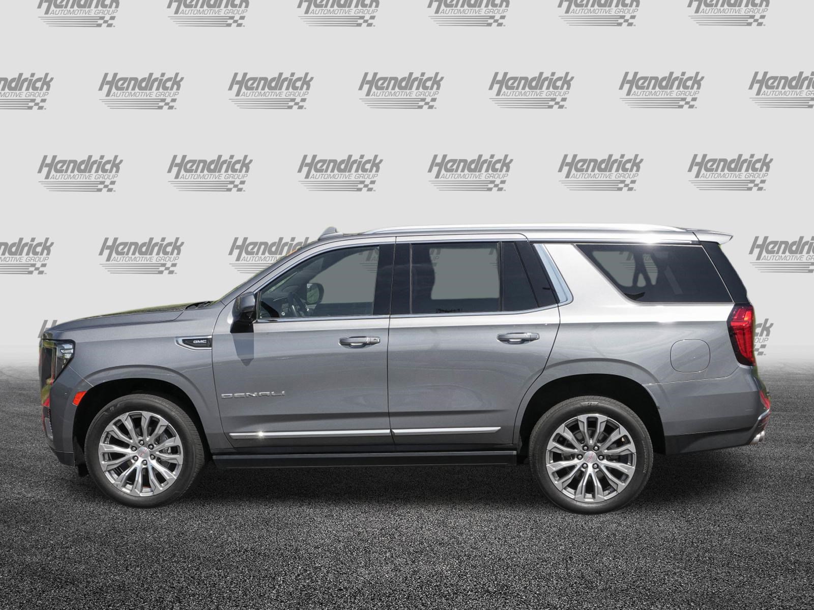 Used 2021 GMC Yukon Denali w/ Denali Premium Package RWD image 6