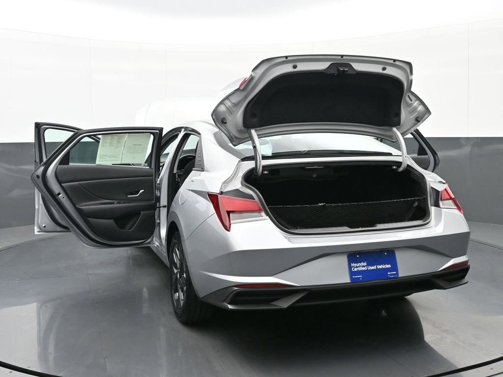 Used 2023 Hyundai Elantra SEL w/ Preferred Accessory Package image 45