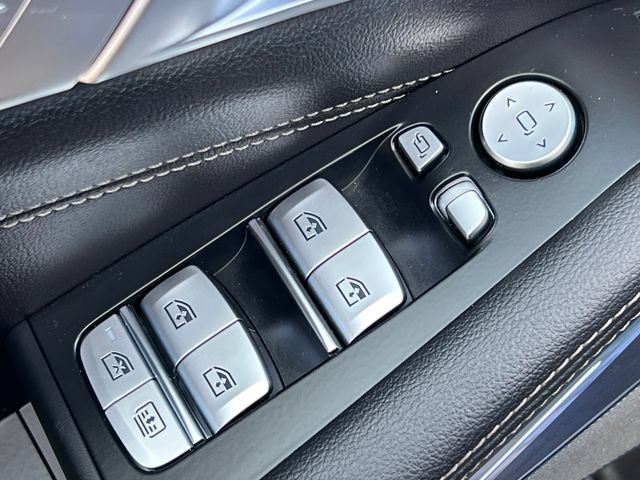 Used 2021 BMW X7 M50i AWD/4WD image 19