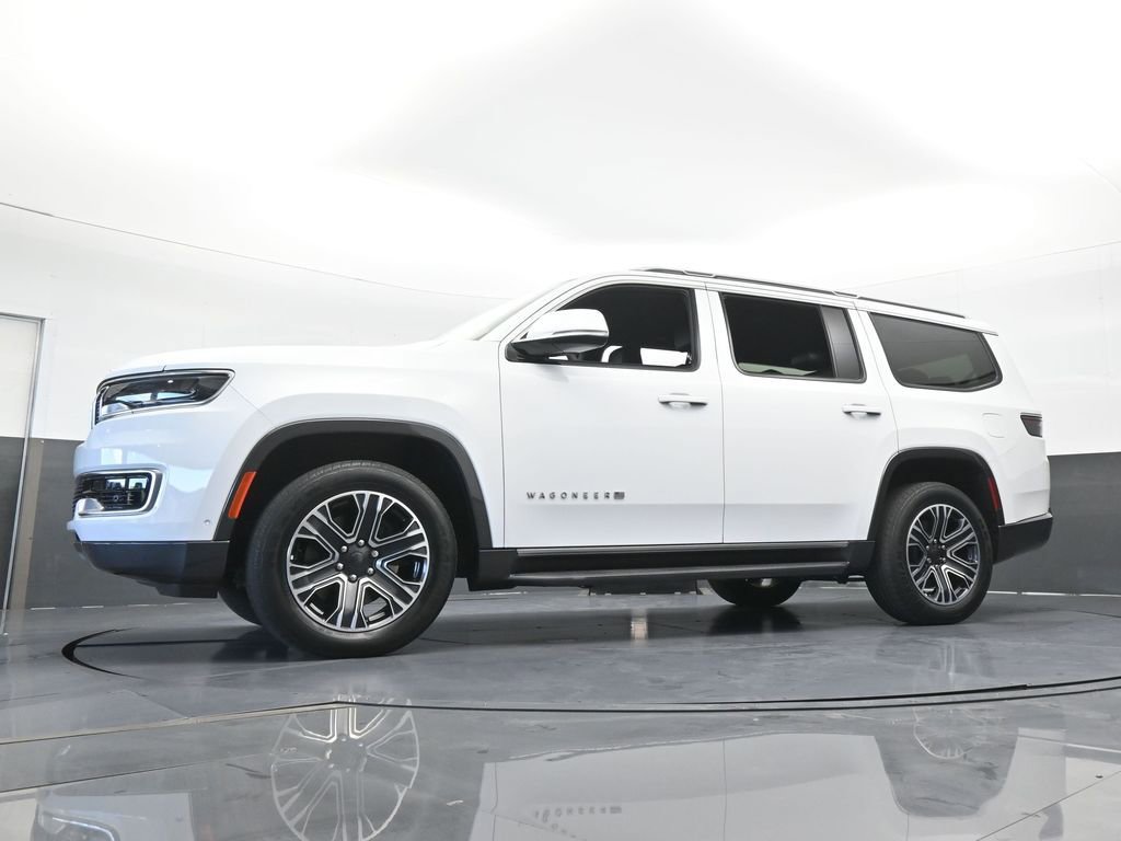 Used 2022 Jeep Wagoneer Series III RWD image 61