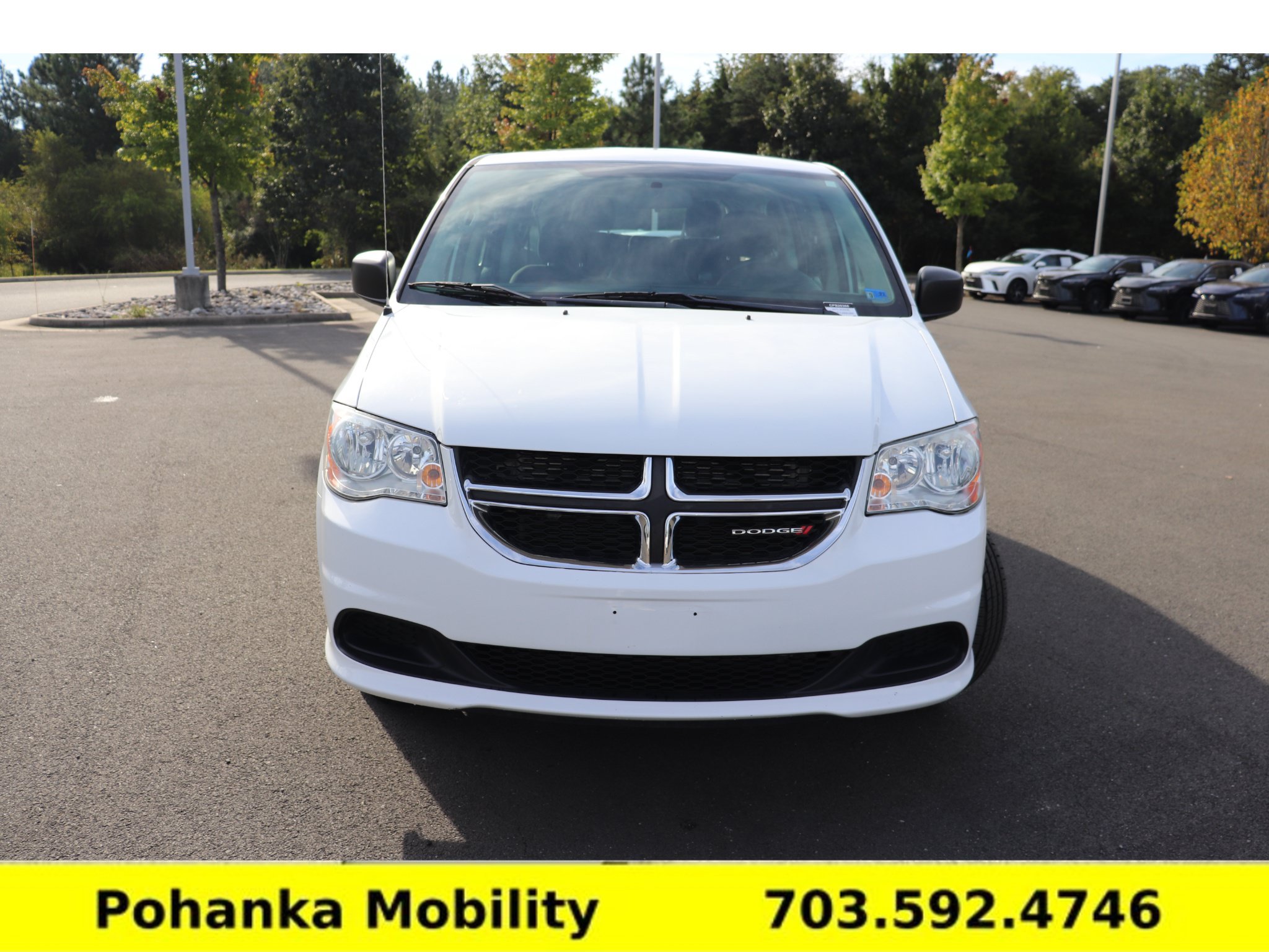 Used 2015 Dodge Grand Caravan American Value Package FWD image 3