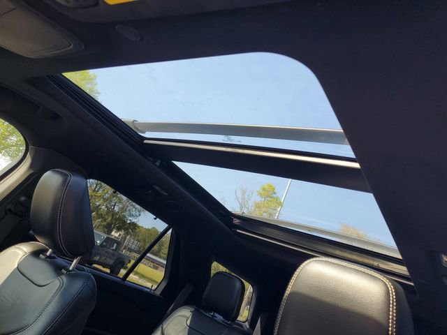 Used 2020 Ford Explorer ST w/ ST Street Pack image 10