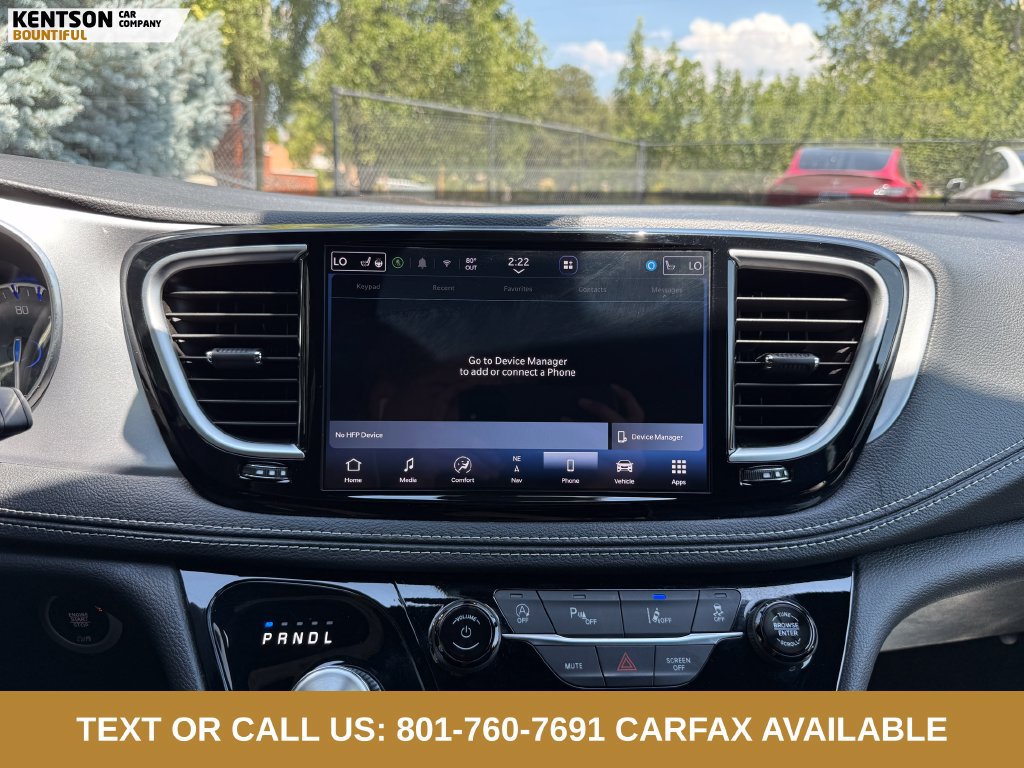 Used 2026 Chrysler Pacifica Limited FWD image 24