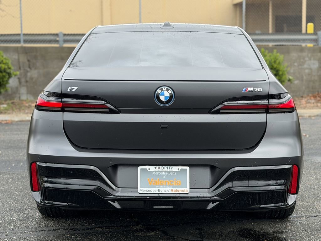 Used 2025 BMW i7 M70 image 10