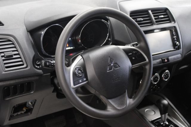 Used 2018 Mitsubishi Outlander Sport LE FWD image 11