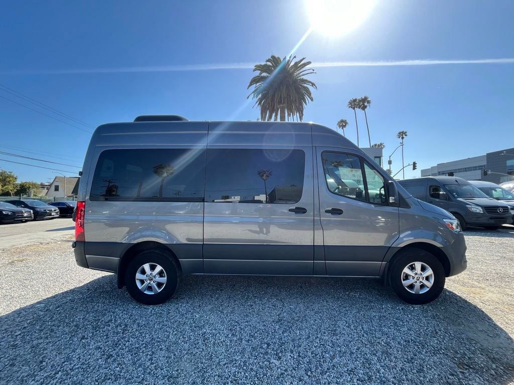 Used 2023 Mercedes-Benz Sprinter 1500 image 4