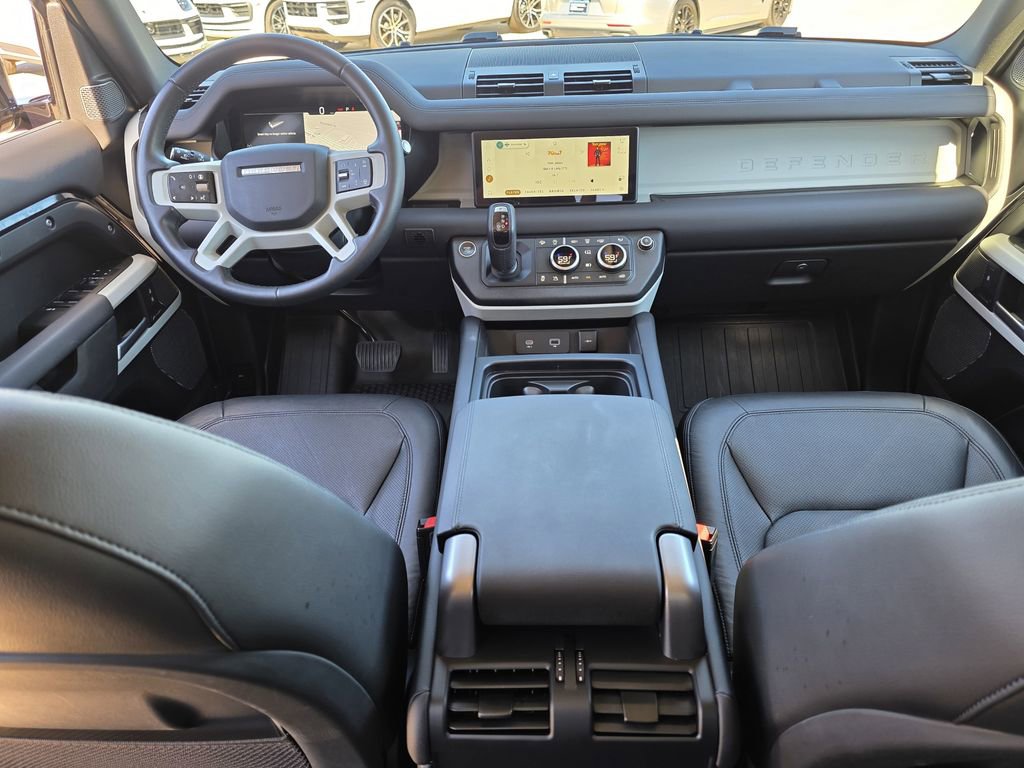 Used 2024 Land Rover Defender 110 S image 8