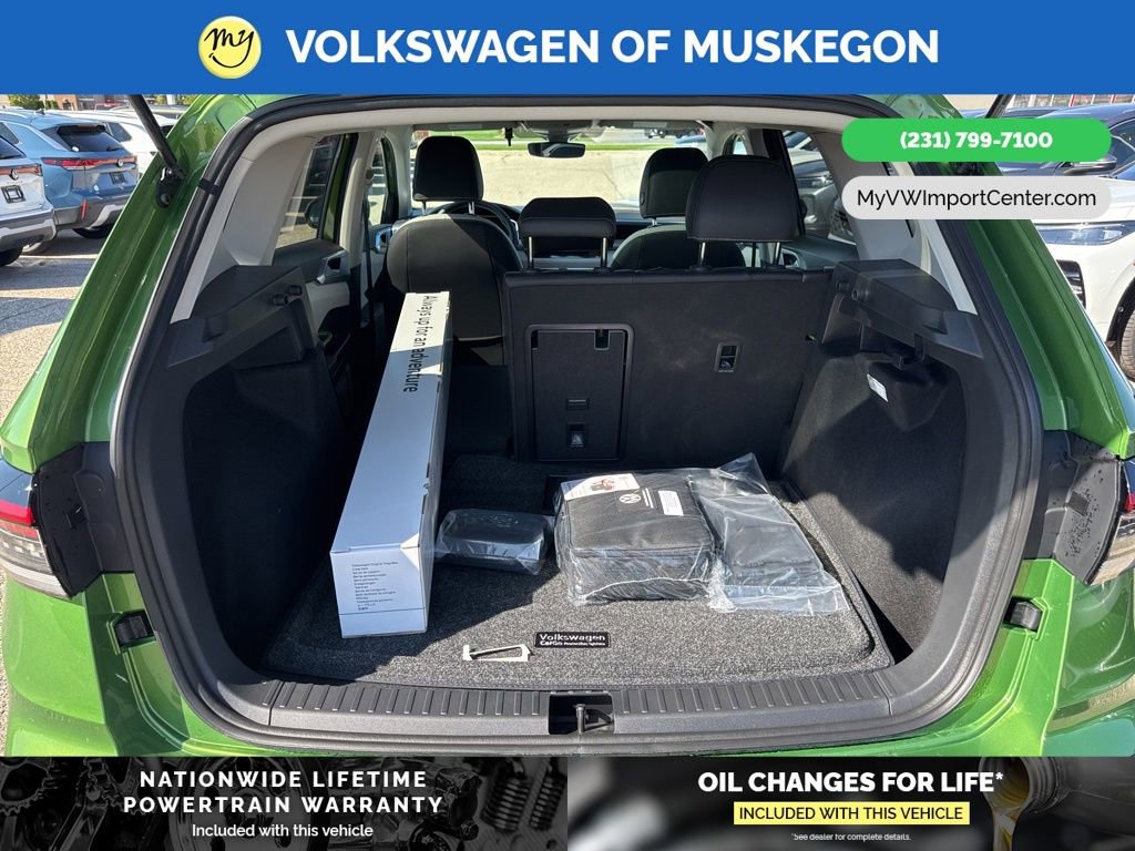 New 2025 Volkswagen Taos SE image 26