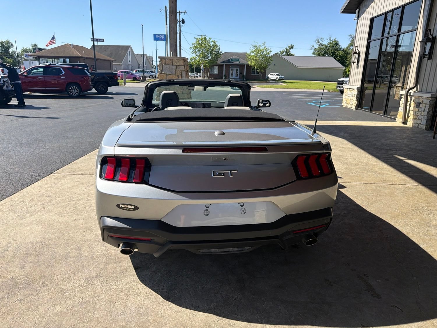Used 2025 Ford Mustang GT Premium RWD image 12