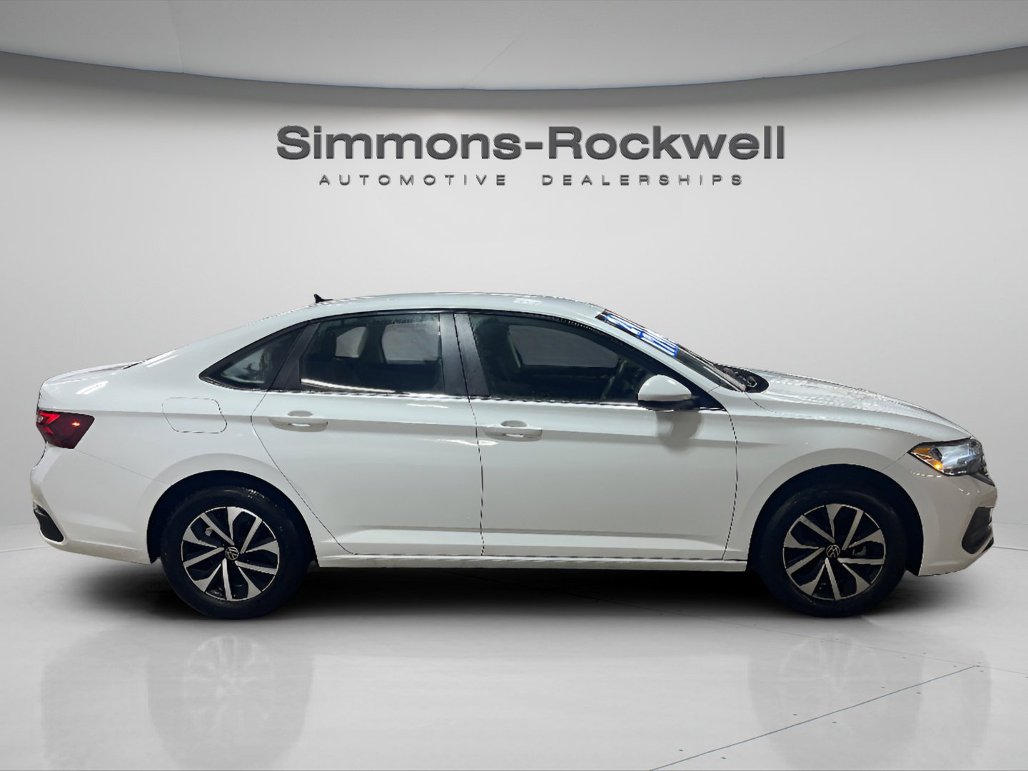 Used 2024 Volkswagen Jetta S image 4